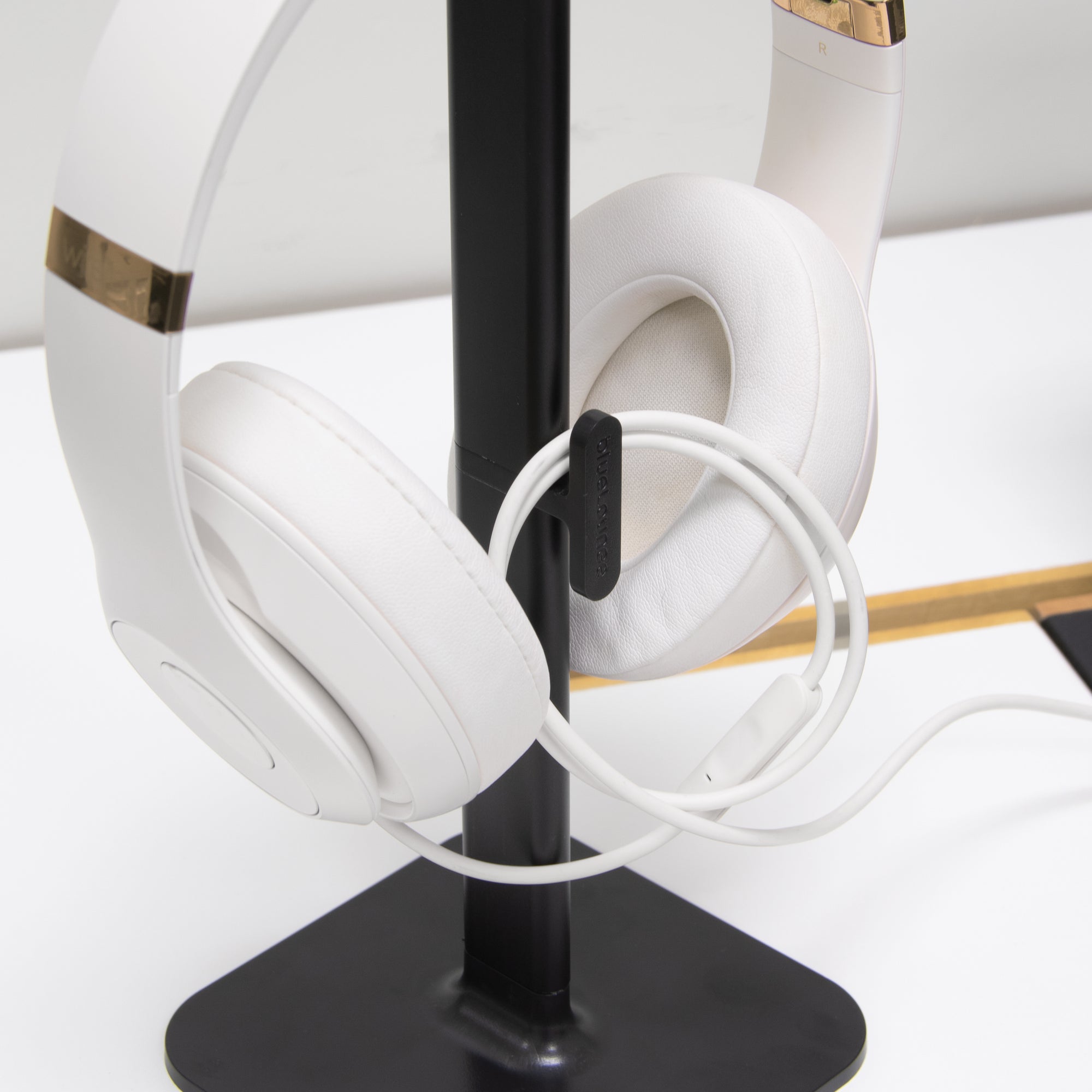 BlueLounge Posto 2.0 Headphone Stand - Black - Mac Addict